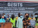 dubes-ri-dakar-dindin-wahyudin-mempromosikan-motor-listrik-gesits-prodd.jpg