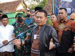 dudung-pake-jaket.jpg