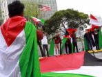 dukung-palestina-mahasiswa-demo-di-kedubes-as_20210512_214742.jpg