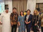 duta-besar-ri-untuk-bahrain-ardi-hermawan-ketiga-dari-kiri-saa.jpg