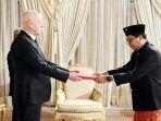 duta-besar-ri-untuk-tunisia-zuhairi-misrawi-menyampaikan-surat-kredensial-kepada-presiden-tunisia.jpg