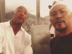 dwayne-johnson-dan-deddy-corbuzier_20180709_164344.jpg