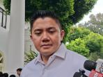 Seskab Teddy Respon Seruan Saiful Mujani “Jatuhkan