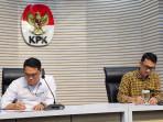 ebagai-tersangka-dalam-kasus-dugaan-f.jpg