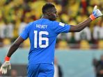 edouard-mendy-penjaga-gawang-senegal_20221125_215152.jpg