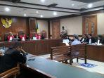 edy-mulyadi-di-pn-jakarta-pusat.jpg