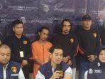 eeng-praza-pelaku-pembunuhan-satu-keluarga-di-muba.jpg