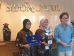 egiatan-penyerahaan-penghargaan-program-kampung-iklim-proklim-level-utama-dari.jpg