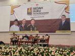 ejumlah-tokoh-membedah-buku-vvv.jpg
