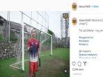 eks-kiper-persebaya-surabaya-rivky-mokodompit-resmi-gabung-dewa-united.jpg