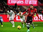 eksekusi-penalti-bek-ac-milan-the-hernandez-saat-melawan-fiorentina-di-liga-italia.jpg