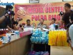 ekspos-barang-bukti_20160315_132901.jpg