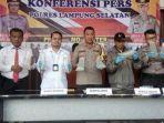 ekspose-penangkapan-bibit-lobster-di-mapolres-lampung-selatan.jpg