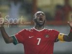 ekspresi-kapten-timnas-indonesia-boaz-solossa_20180907_190902.jpg