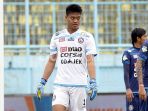 ekspresi-kiper-arema-fc-kurnia-meiga_20180508_110501.jpg