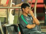 ekspresi-pelatih-timnas-u-19-indonesia-indra-sjafri_20181028_013901.jpg