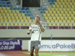 ekspresi-pesepak-bola-persib-bandung-david-da-silva-setelah-mencetak-gol.jpg