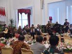 elek-yo-band-tampil-menghibur-acara-silahturahmi-presiden-jokowi.jpg