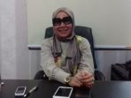 elly-rambe-istri-sah-pengacara-razman-arif-nasution_20170406_234612.jpg