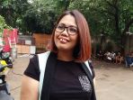 elly-sugigi-saat-ditemui-di-lokasi-syuting-di-kawasan-kebagusan_20170105_221303.jpg