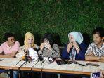 elvy-sukaesih-konpers.jpg