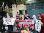 emak-emak-ikut-demo-bela-abdul-somad-nih3.jpg