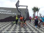 emak2-penonton-motogp.jpg