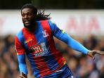 emmanuel-adebayor-lariiiiii_20160224_010135.jpg