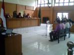 empat-mantan-pimpinan-dprd-muba-disidang_20160317_114112.jpg