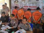 empat-orang-pelaku-pembunuh-terhadap-supir-go-car-bernama-ardhie_20171128_133259.jpg