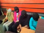empat-orang-tersangka-dalam-kasus-praktek-aborsi_20170605_225630.jpg