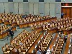 enutup-masa-sidang-ke.jpg