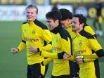 enyerang-norwegia-borussia-dortmund-erling-braut-haaland-dengan-giovanni-reyna.jpg
