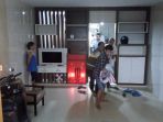 erick-ditemukan-tewas-gantung-diri-di-rumahnya_1_20180118_111031.jpg