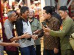 erick-thohir-menyapa-warga.jpg