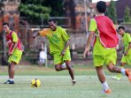 erik-djemba-mantan-mu-gabung-persebaya-isl_20150205_152732.jpg