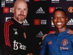 erik-ten-hag-dalam-sesi-perkenalan-tyller-malacia-sebagai-pemain-baru-manchester-united.jpg