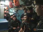 erix-soekamti-unggah-video-diduga-para-awak-kri-nanggala-402-bfghfg.jpg