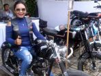 erma-zarina-riding-ke-jakarta-motogarage-2017_20170311_135239.jpg