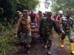 erupsi-gunung-marapi-11-pendaki-meninggal-dunia_20231205_081136.jpg