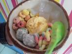 es-krim-batok-kelapa-alluca-dessert-shop_20160321_142733.jpg