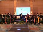 esa-ungul-wisuda.jpg