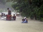 evakuasi-banjir-warga-gunung-kidul_20171128_205135.jpg