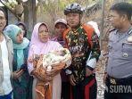 evakuasi-bayi-yang-ditemukan-di-sebuah-gubuk.jpg