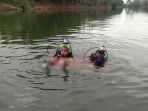 evakuasi-bocah-tenggelam-di-sungai-citanduy_20180920_103811.jpg