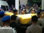 evakuasi-jenazah-anggota-brimob-tersambar-petir_1.jpg