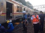 evakuasi-kereta-anjlok-di-manggarai_20160518_083545.jpg
