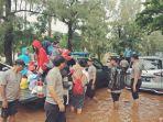 evakuasi-korban-banjir.jpg