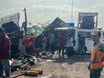 evakuasi-korban-laka-tol-semarang-solo.jpg