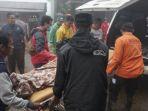evakuasi-korban-longsor-di-pekalongan.jpg